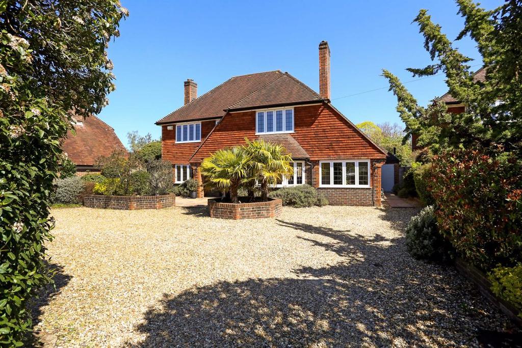Lynch Road, Farnham 5 bed detached house £1,550,000