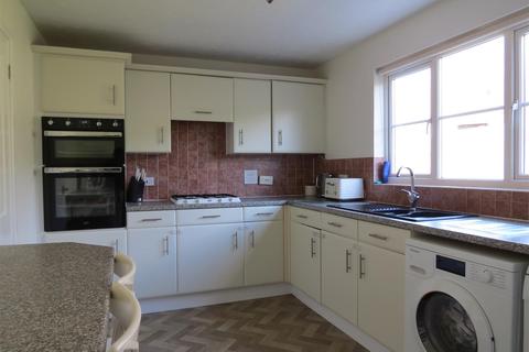 42 Larcombe Road, St Austell, PL25 3EZ