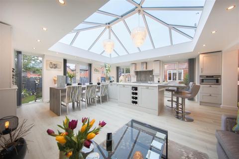 51 Dobb Brow Road, Westhoughton, Bolton, BL5 2AZ