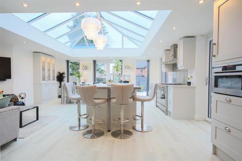 51 Dobb Brow Road, Westhoughton, Bolton, BL5 2AZ