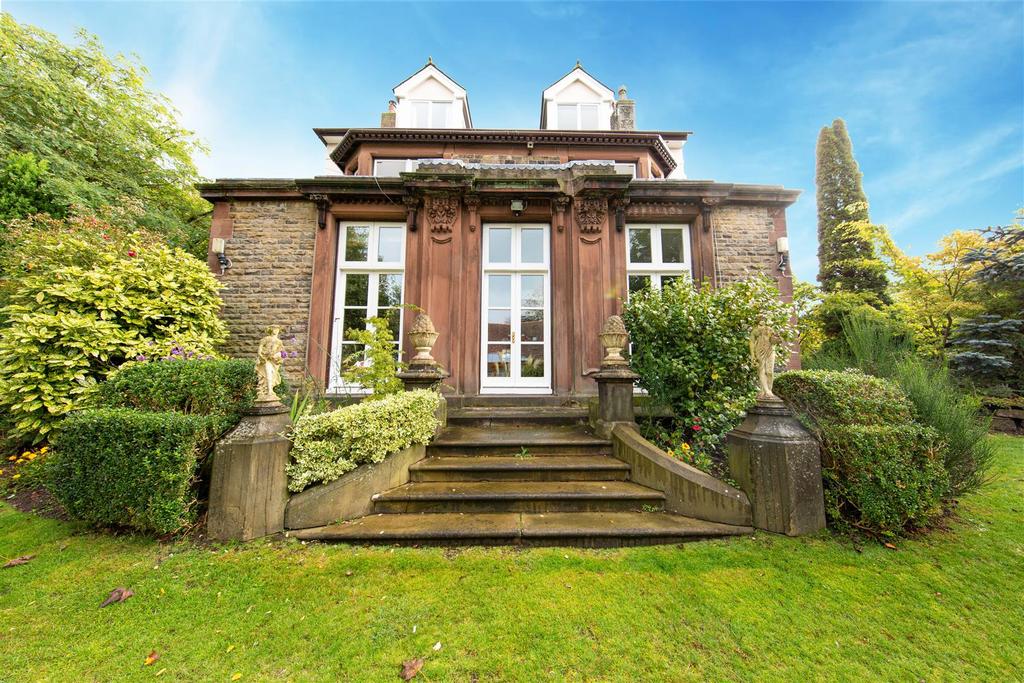 Cross Pit Lane, Rainford, St. Helens 7 bed detached house £560,000