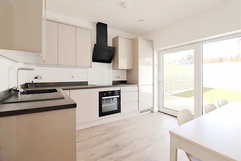 96 Nuxley Road, Belvedere, DA17 5LD