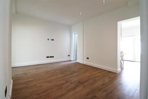 96 Nuxley Road, Belvedere, DA17 5LD