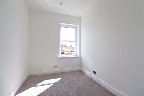 96 Nuxley Road, Belvedere, DA17 5LD