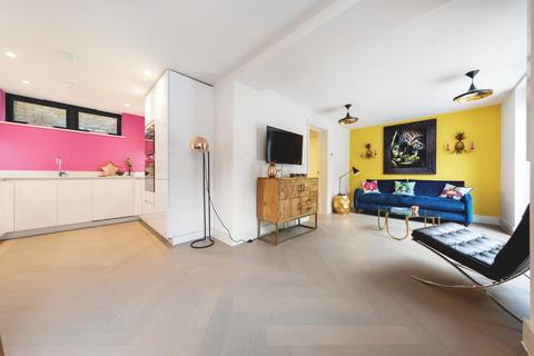 51a Brading Road, London, SW2 2AP