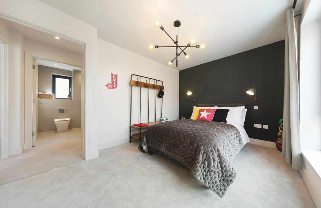 Bedroom (4).jpg