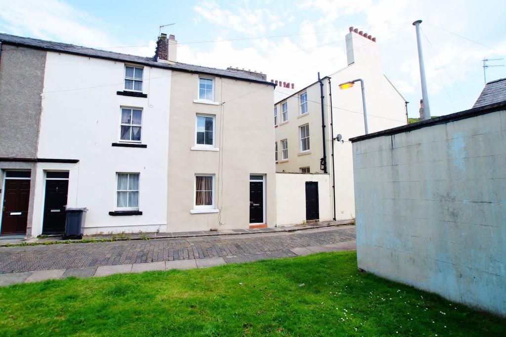 Albert Square, Whitehaven 3 bed terraced house £495 pcm (£114 pw)
