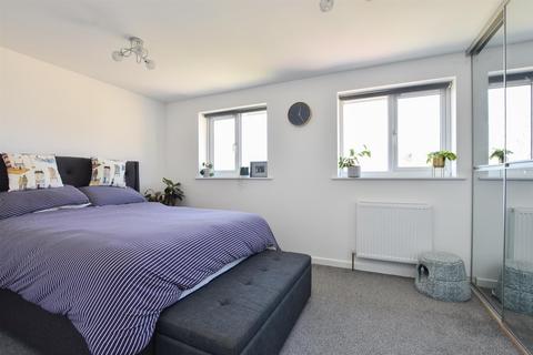 17 Downey Close, St Leonards-on-sea, TN37 7LJ