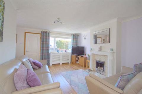 12 Adams Grove, Leeds, LS15 8TT
