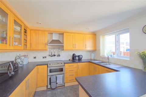 12 Adams Grove, Leeds, LS15 8TT