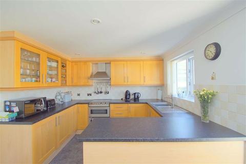 12 Adams Grove, Leeds, LS15 8TT