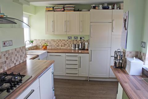 2 Main Road, Austrey, Atherstone, CV9 3EH