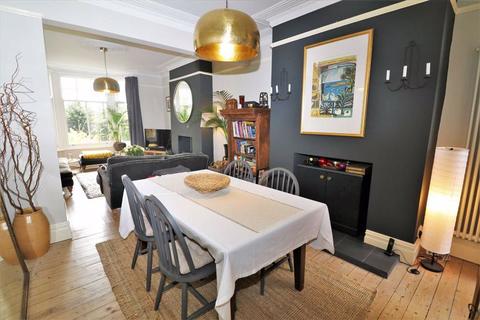 44 College Road, Manchester, M16 8FH