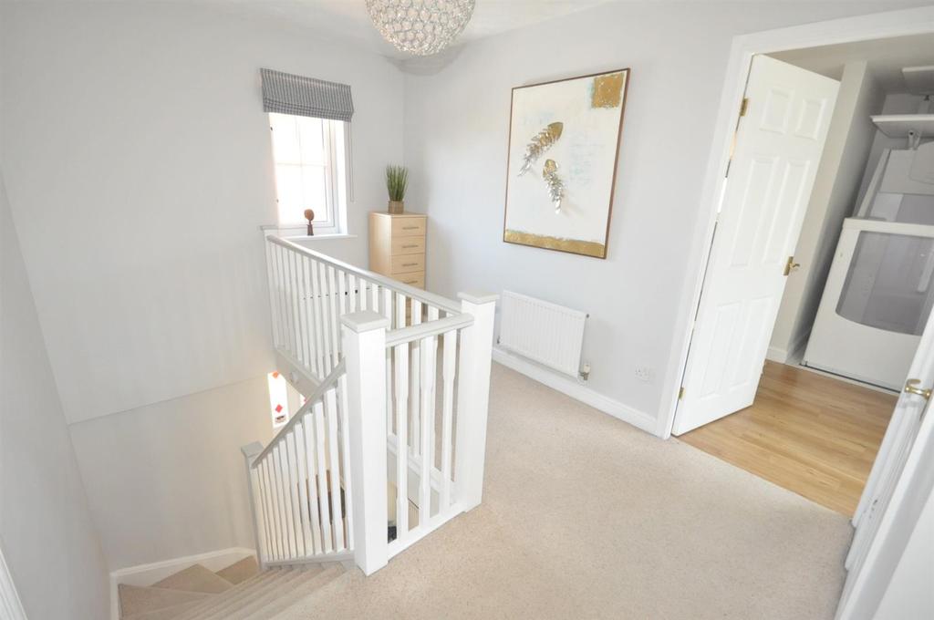 Galleried landing