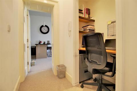 28 The Crescent, Gloucester, GL1 3LF