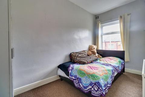 28 Barden Place, Leeds, LS12 3EQ