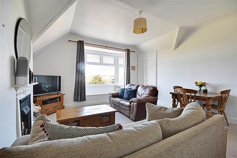 Flat 4, 7 Park Road, Bexhill-on-sea, TN39 3HY