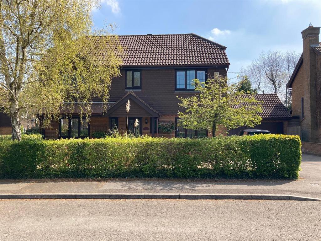 Russett Close, Aylesford 4 bed detached house £650,000