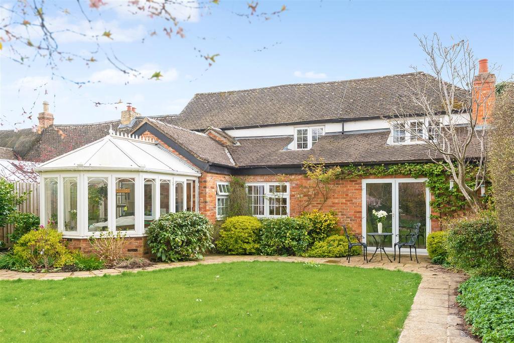 North Street, Middle Barton, Chipping Norton 3 bed character property