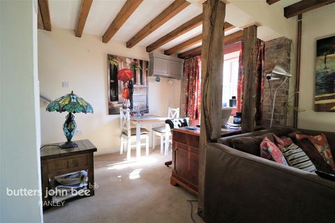 4 The Square, Whiston, Stoke-on-trent, ST10 2JA