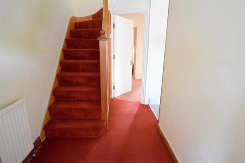13 Risborough Drive, Worcester Park, KT4 8DA