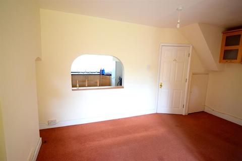 13 Risborough Drive, Worcester Park, KT4 8DA