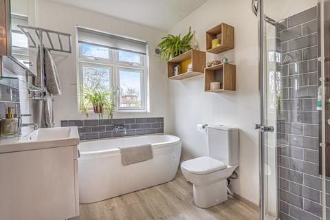 14 Derrick Road, Beckenham, BR3 3QQ