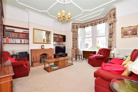 38 Castleton Road, London, E17 4AR