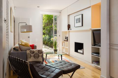 Lower Ground Floor Flat, 3 Redburn Street, London, SW3 4DA
