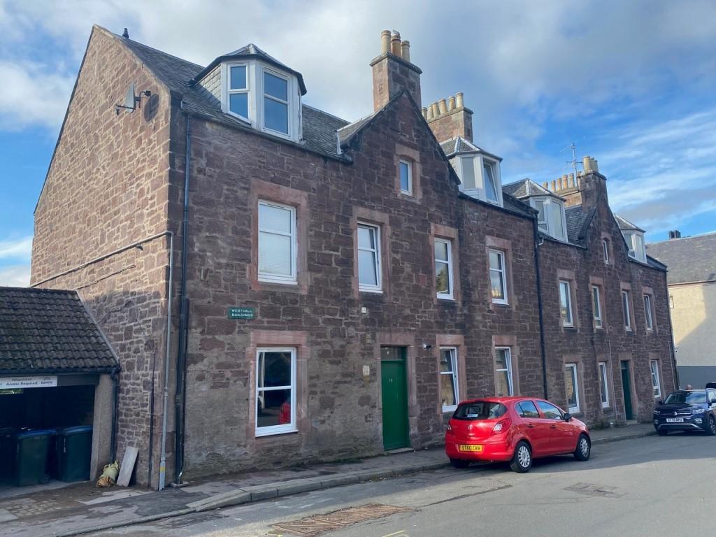 18 Milnab Street, Crieff PH7 1 bed penthouse £75,000