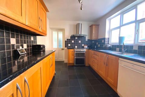 85 Cecil Road, Northampton, NN2 6PG
