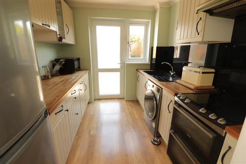27 Kingscote, Yate, Bristol, BS37 8YB