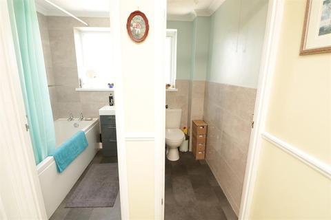 27 Kingscote, Yate, Bristol, BS37 8YB