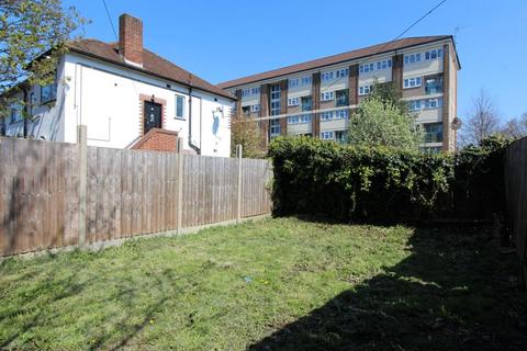 2 bedroom flat for sale, Northumberland Park, London, N17