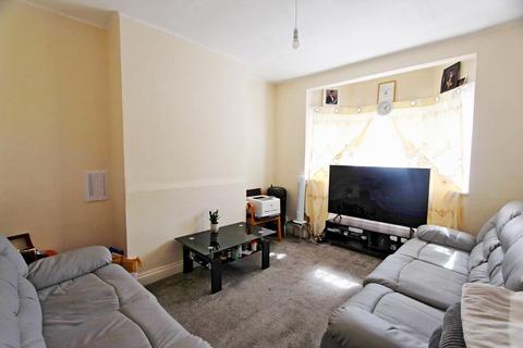 2 bedroom flat for sale, Northumberland Park, London, N17