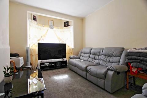 2 bedroom flat for sale, Northumberland Park, London, N17