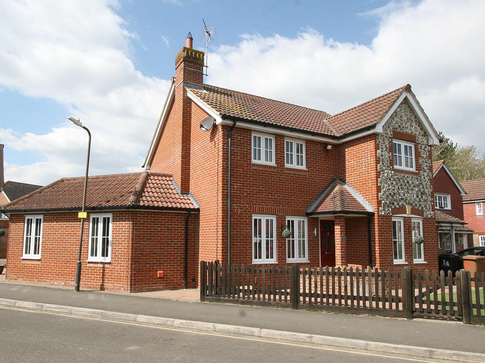 Greenhill, Staplehurst TN12 4 bed detached house £485,000
