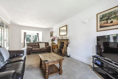 34 Ridgeway Close, Lightwater, GU18 5XX