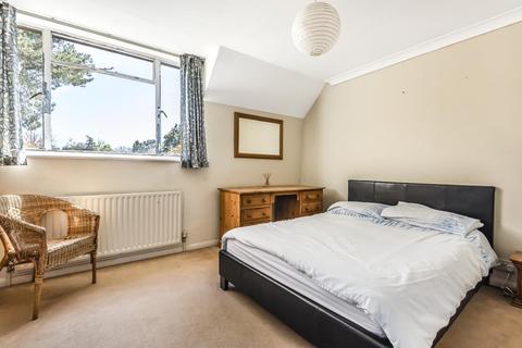 34 Ridgeway Close, Lightwater, GU18 5XX