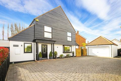 Brook End Dunmow Road, Fyfield, Ongar, CM5 0NN