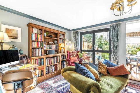 46 South Vale, London, SE19 3BA