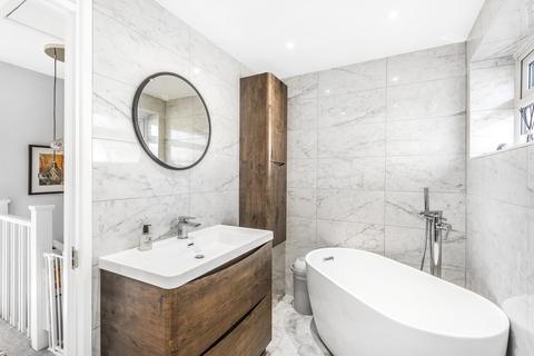 46 South Vale, London, SE19 3BA