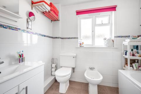 36 Bourne Vale, Bromley, BR2 7JW