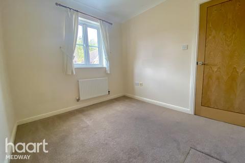 1 Cutter Close, Upnor, Rochester, ME2 4GY