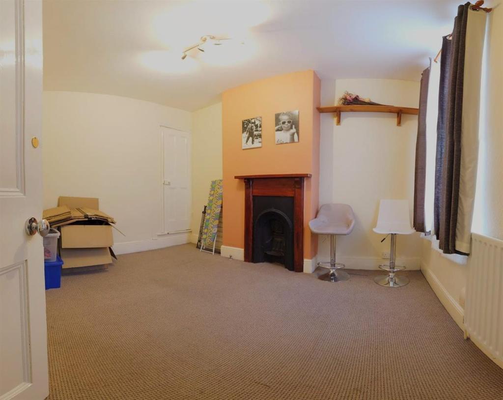 Raymond Road, Leicester 2 bed terraced house £695 pcm (£160 pw)