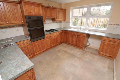 10 Dryleaze, Yate, Bristol, BS37 7YX