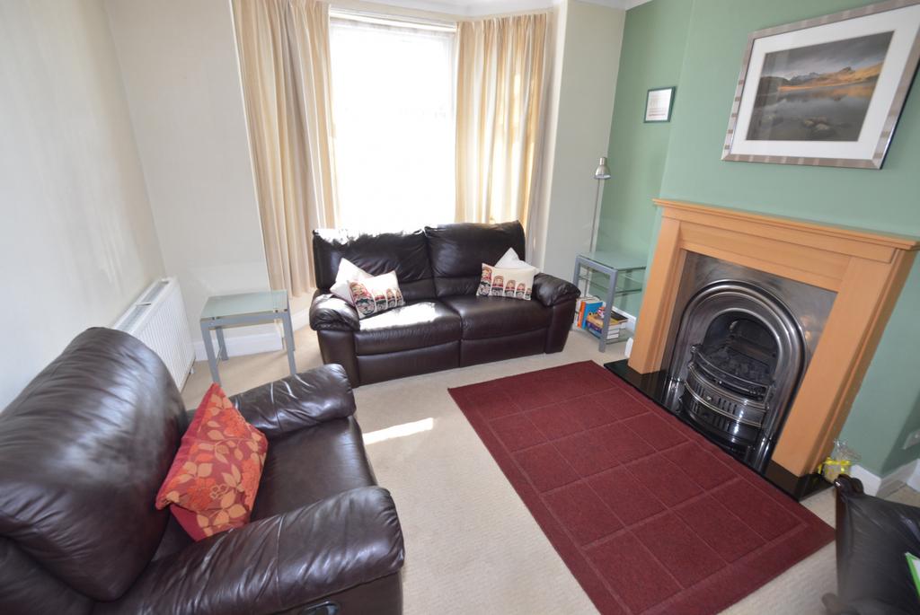 Grange Avenue, Stretford, M32 3 bed semidetached house £285,000