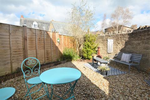 24 Coles Close, Wincanton, BA9 9FD
