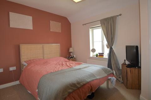 24 Coles Close, Wincanton, BA9 9FD