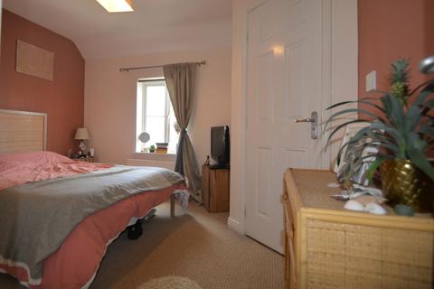 24 Coles Close, Wincanton, BA9 9FD